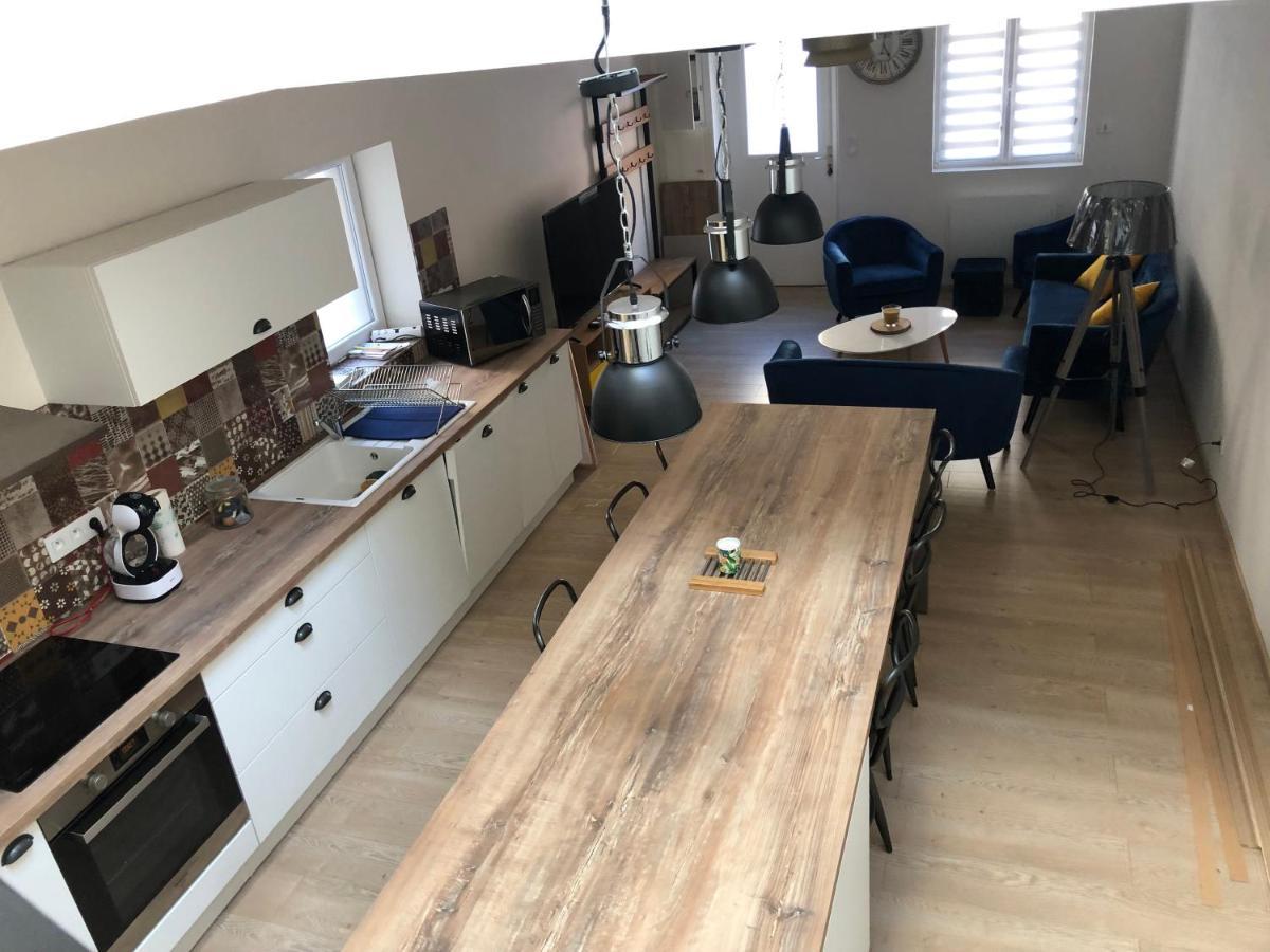 Une Maison Agreable Pour Se Detendre Saint-Quentin  Exterior foto