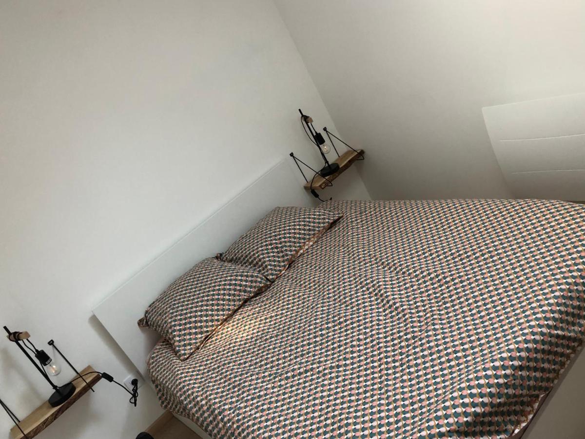 Une Maison Agreable Pour Se Detendre Saint-Quentin  Exterior foto
